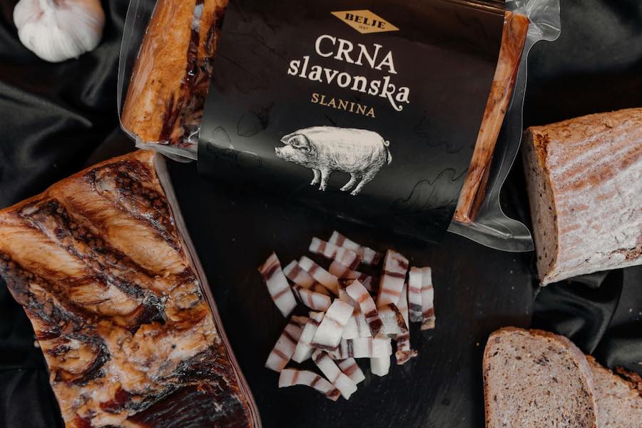 crna-slavonska-slanina-belje