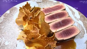 theatrium-tuna-steak