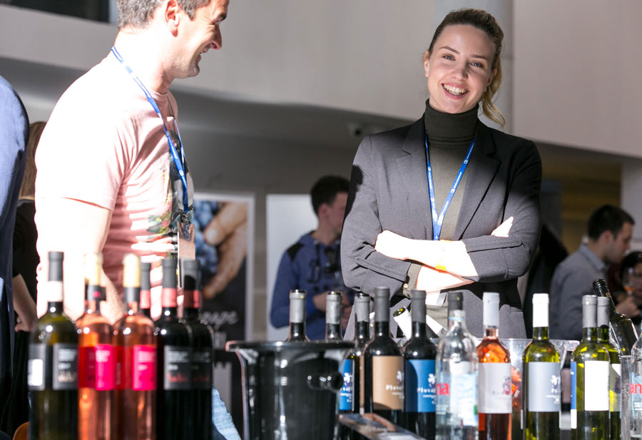 vino-dalmacije-promenadno-detalj